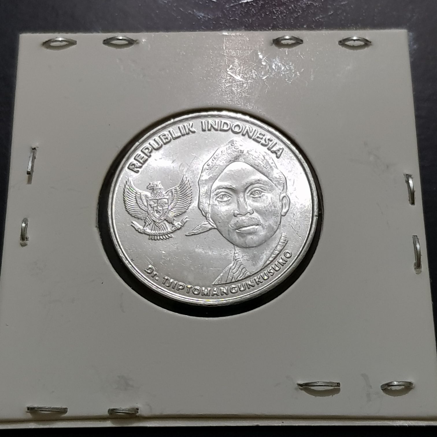 100 Rupias  coin collectible - Main Image 2