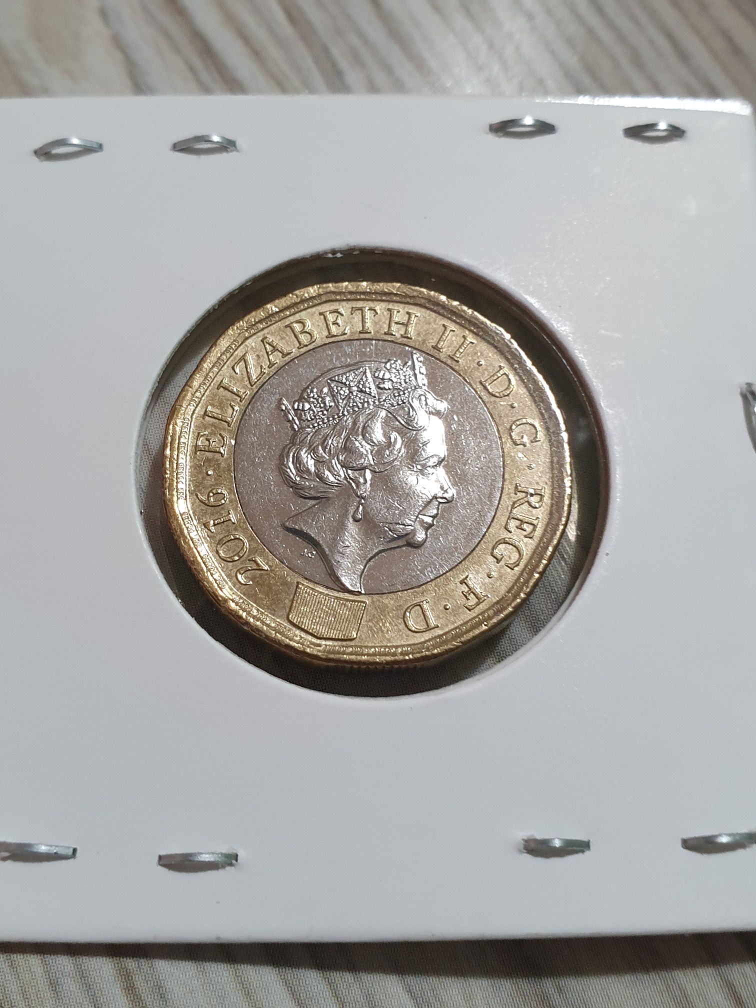 1 Pound  coin collectible - Main Image 2