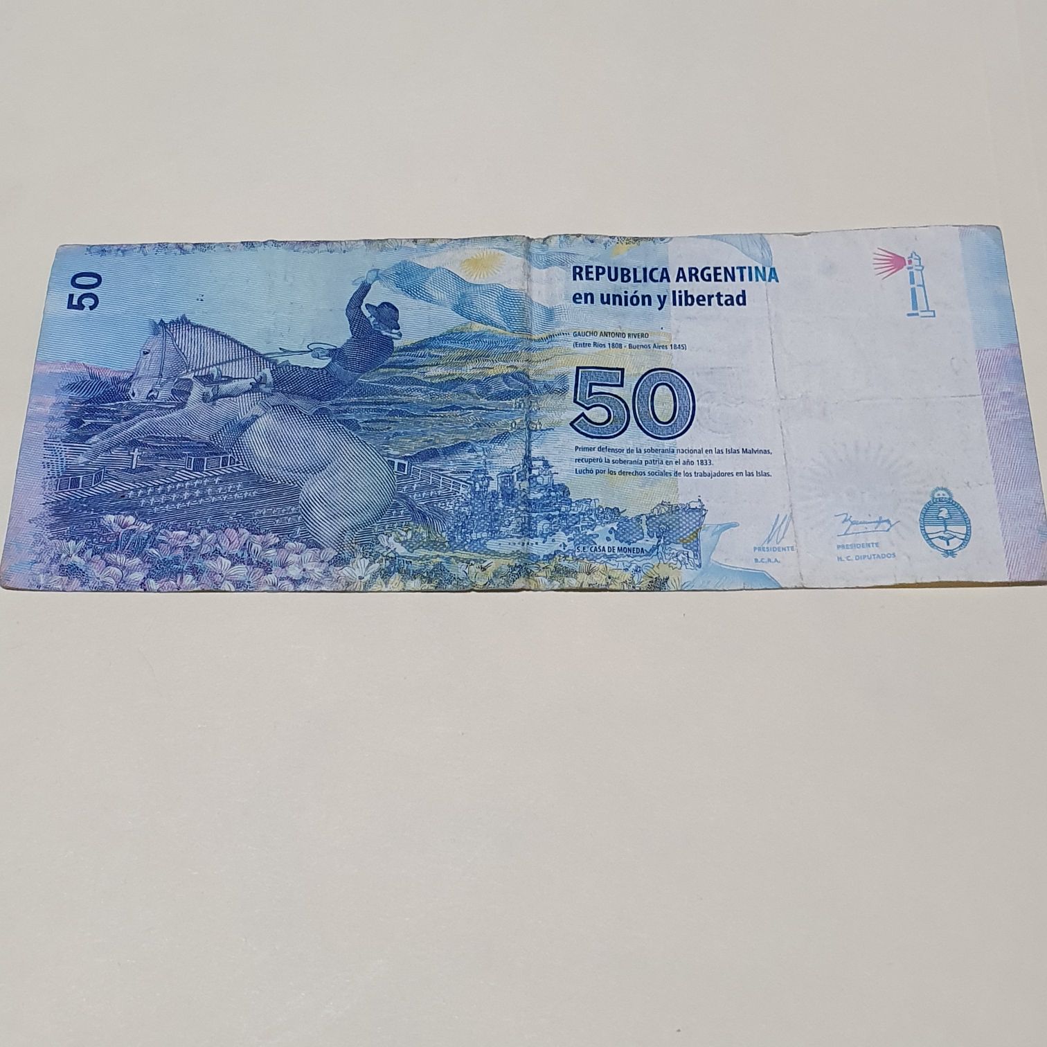 50 Pesos  coin collectible - Main Image 2