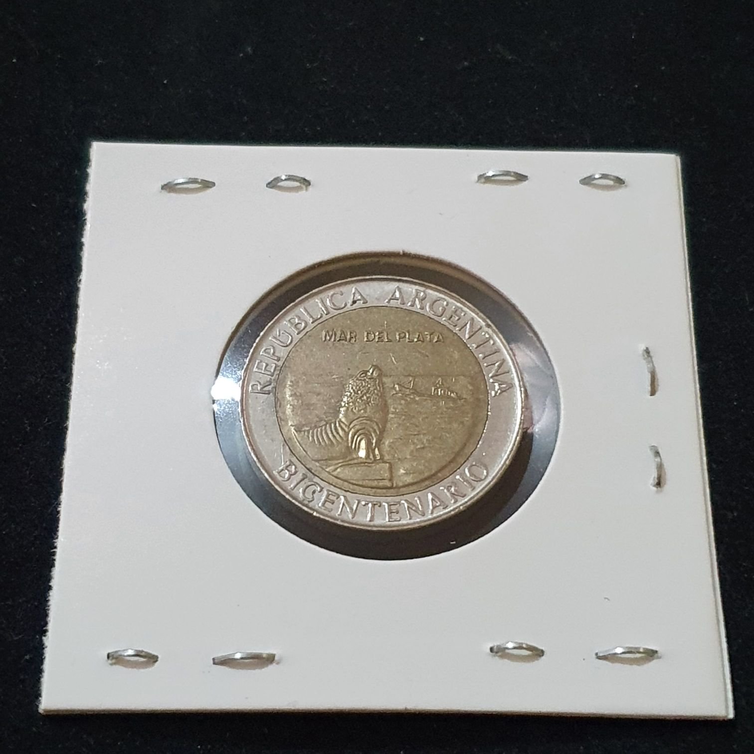 1 Peso  coin collectible - Main Image 2
