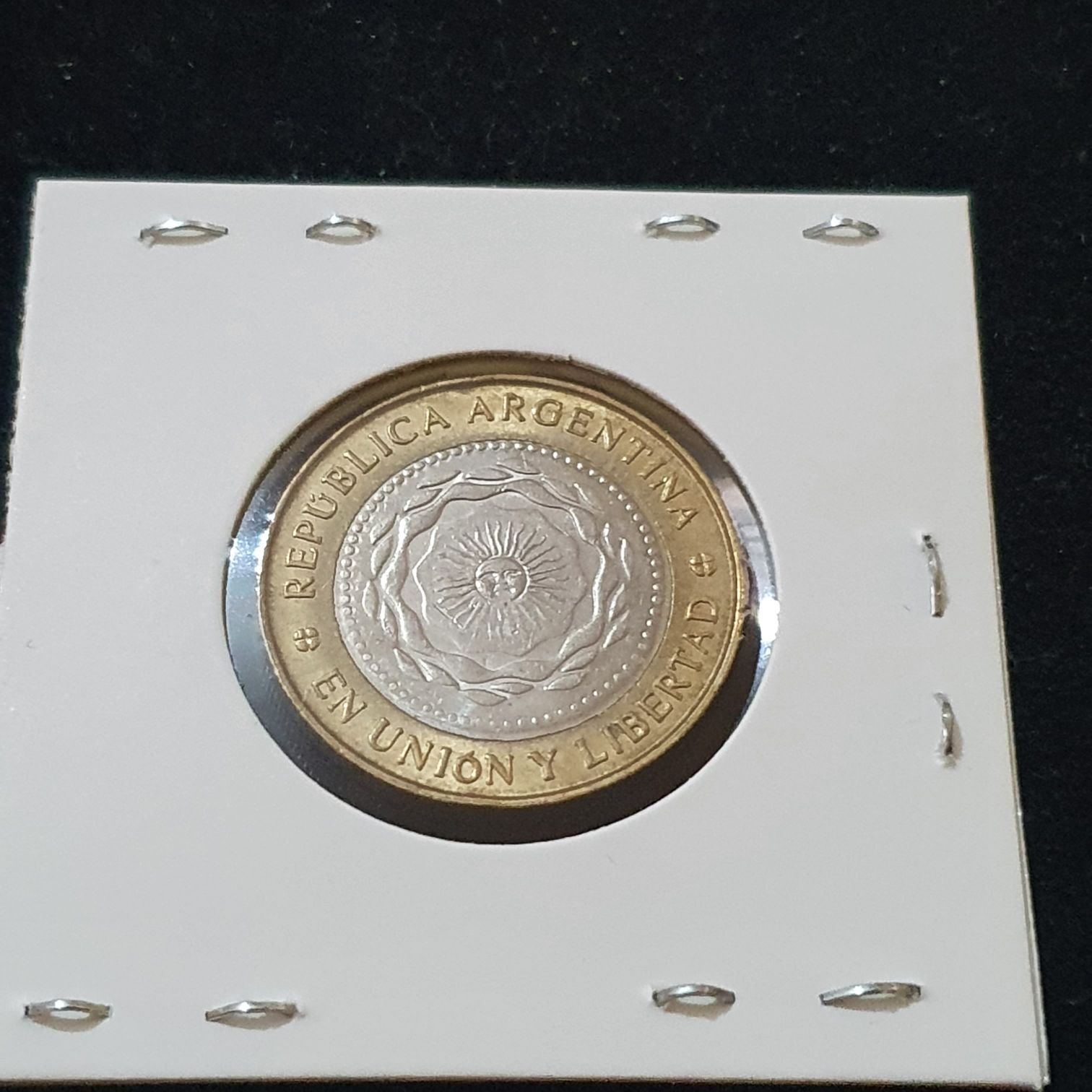 2 Pesos  coin collectible - Main Image 2