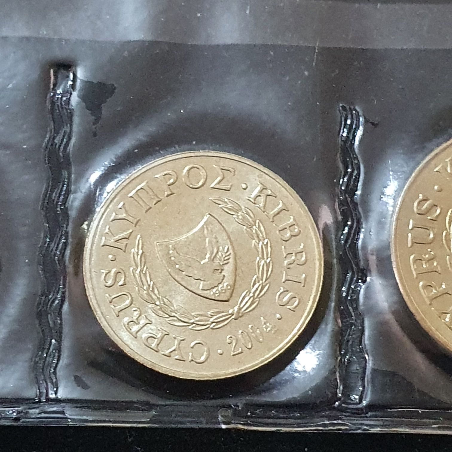 .02 Centavos  coin collectible - Main Image 2