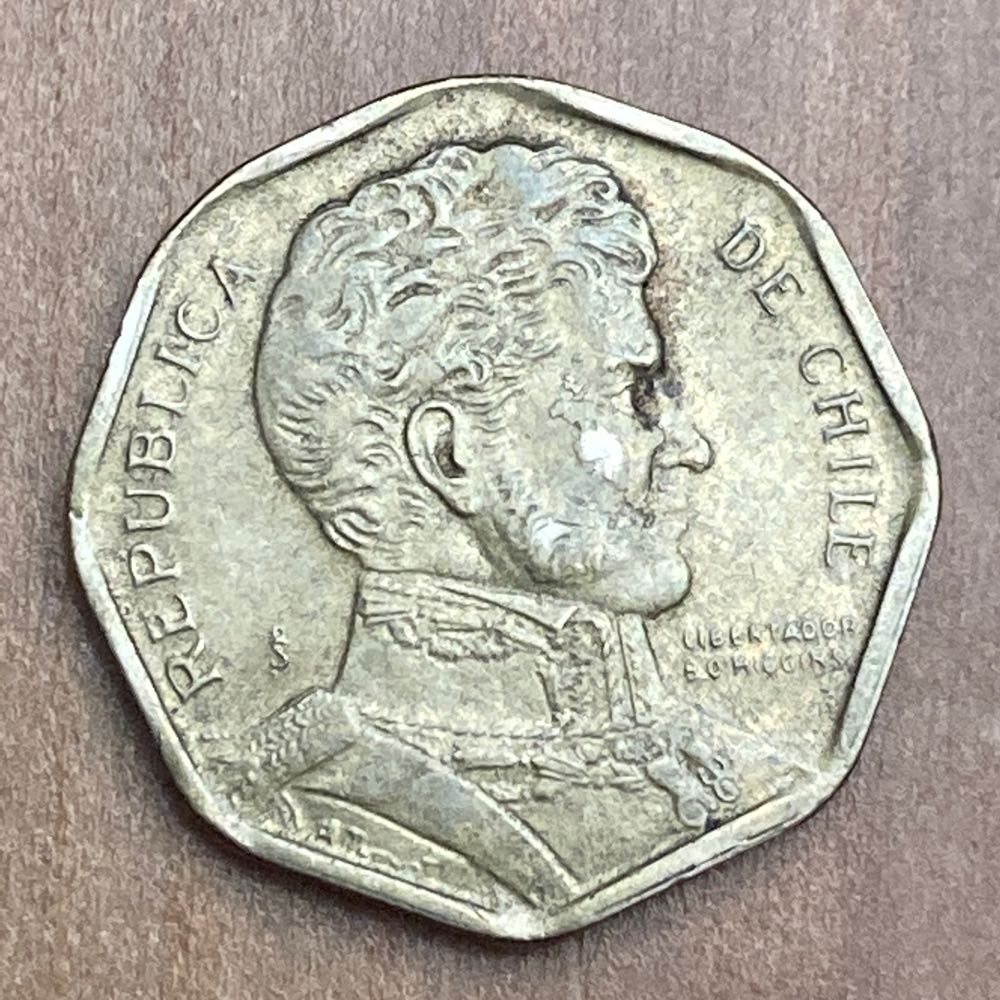 Chile - 5 Pesos  coin collectible - Main Image 2