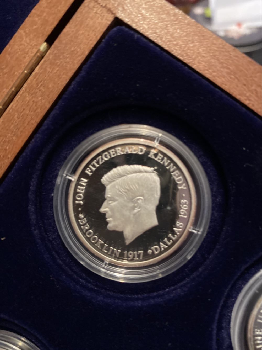 John F Kennedy  coin collectible - Main Image 2