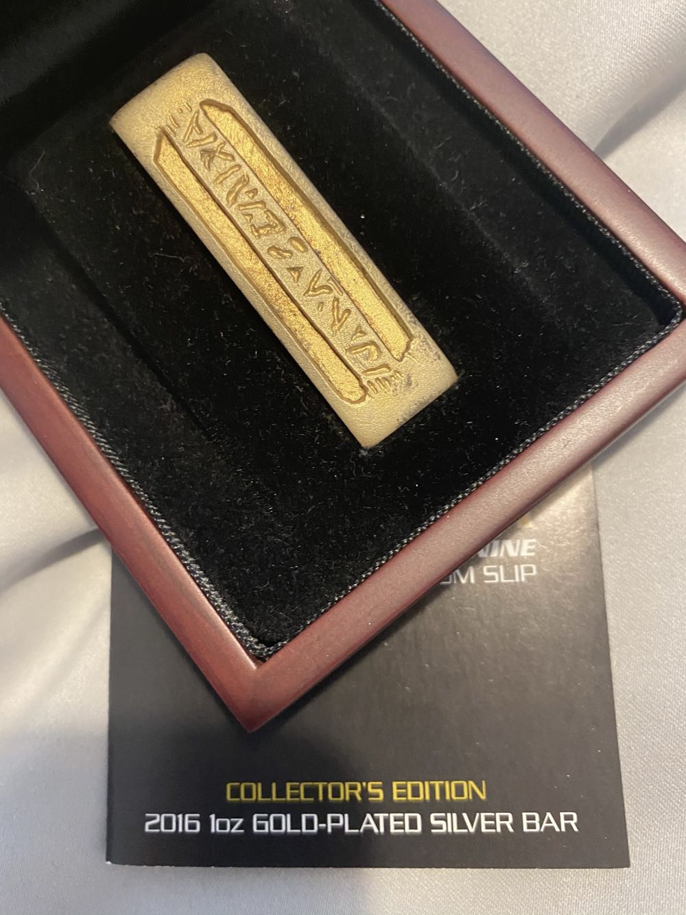 The Perth Mint Star Trek Deep Space Nine Latinum Slip 1oz Gold Plated Silver Bar  coin collectible [Barcode 9327025032290] - Main Image 3