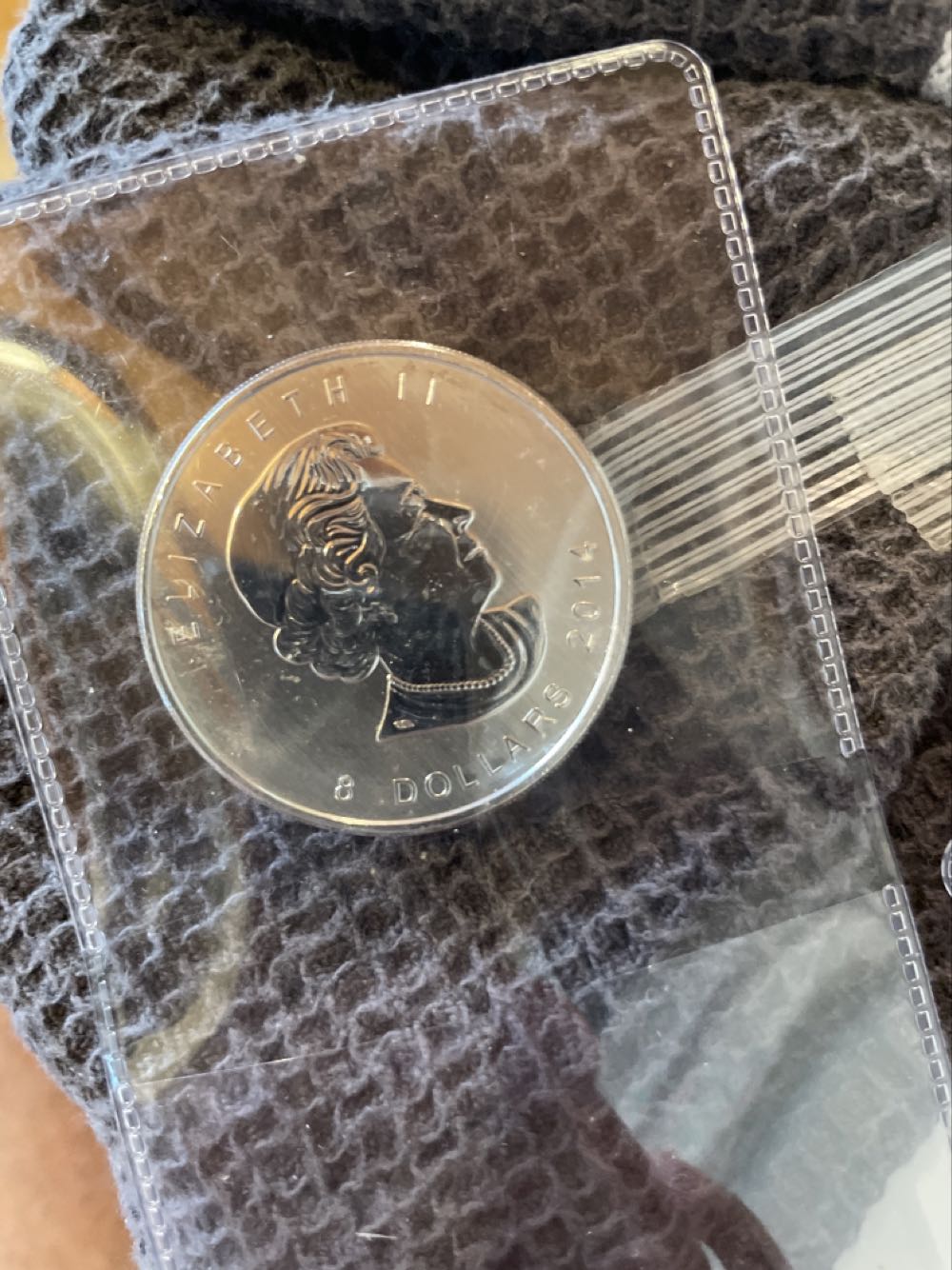 Canada 1.5 Oz Wolf   coin collectible - Main Image 2