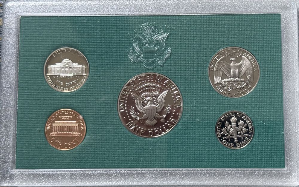 Standard 1996 US Mint Proof Set  coin collectible - Main Image 3