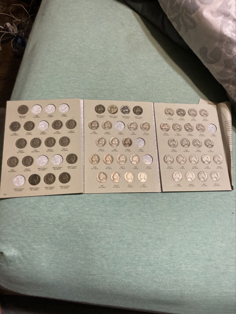 Jefferson Nickels Folder 1961  coin collectible [Barcode 9780937458068] - Main Image 2