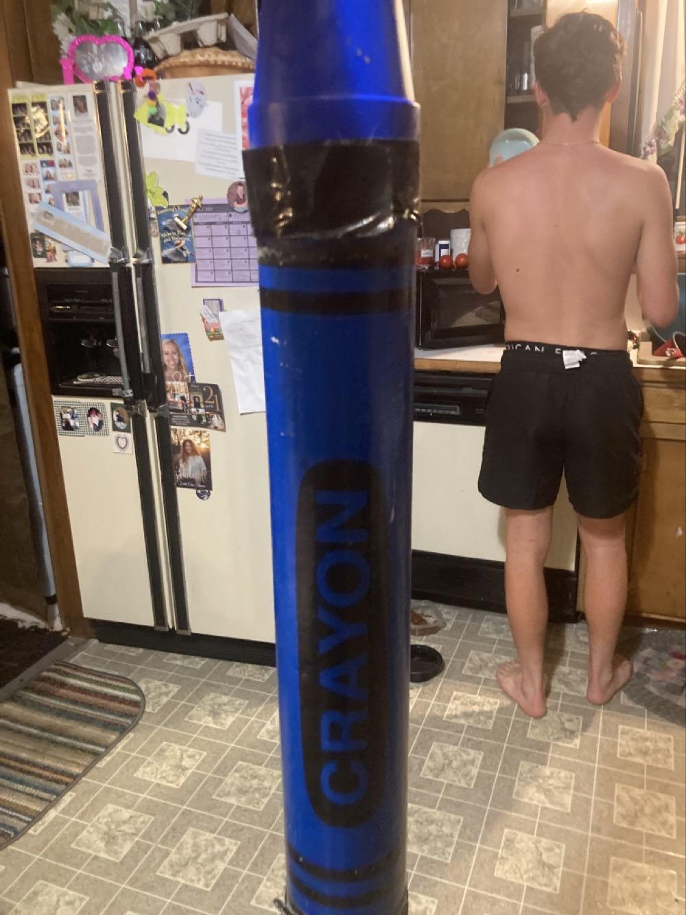 Giant Crayon Bank  coin collectible [Barcode 734764002009] - Main Image 3