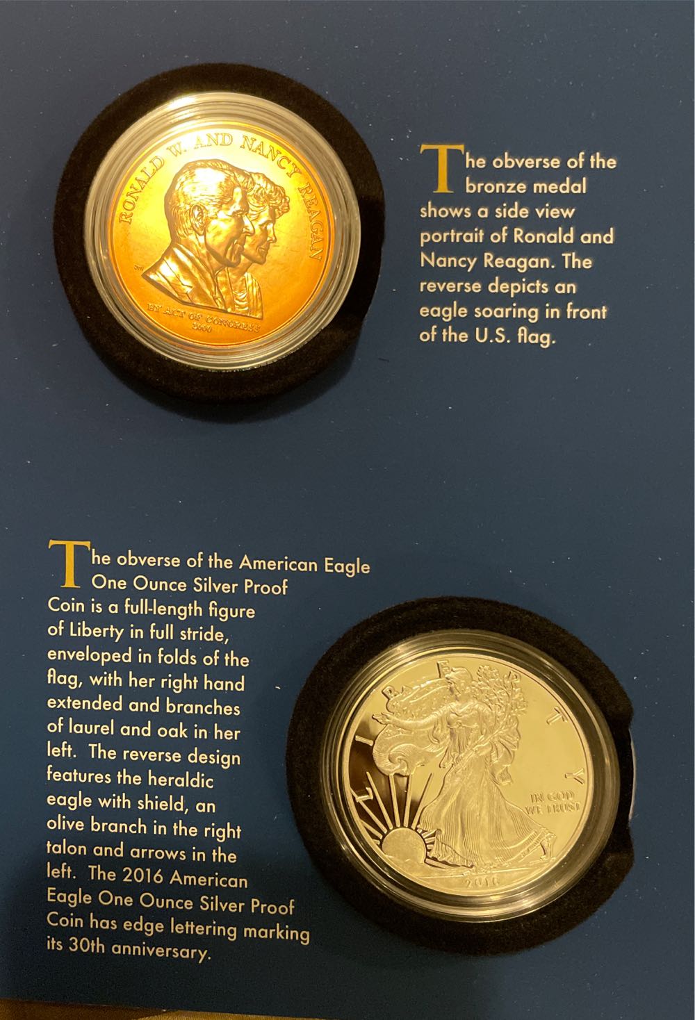 Coin And Chronicles Set Ronald Reagan  coin collectible [Barcode 704785850927] - Main Image 2