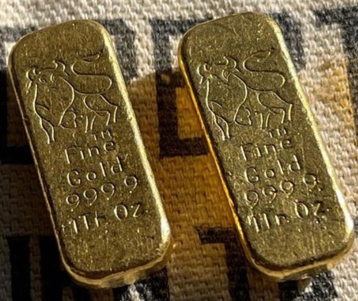 Hollywood Studios Stitch