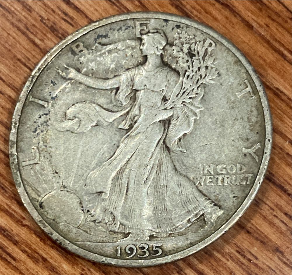 $2 2017 Remembrance Rosemary CC Roll