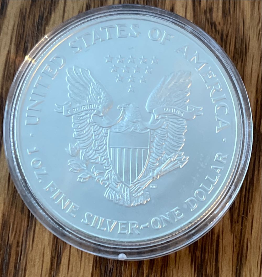 1998 US Mint American Eagle One Ounce Silver Uncirculated  coin collectible - Main Image 2
