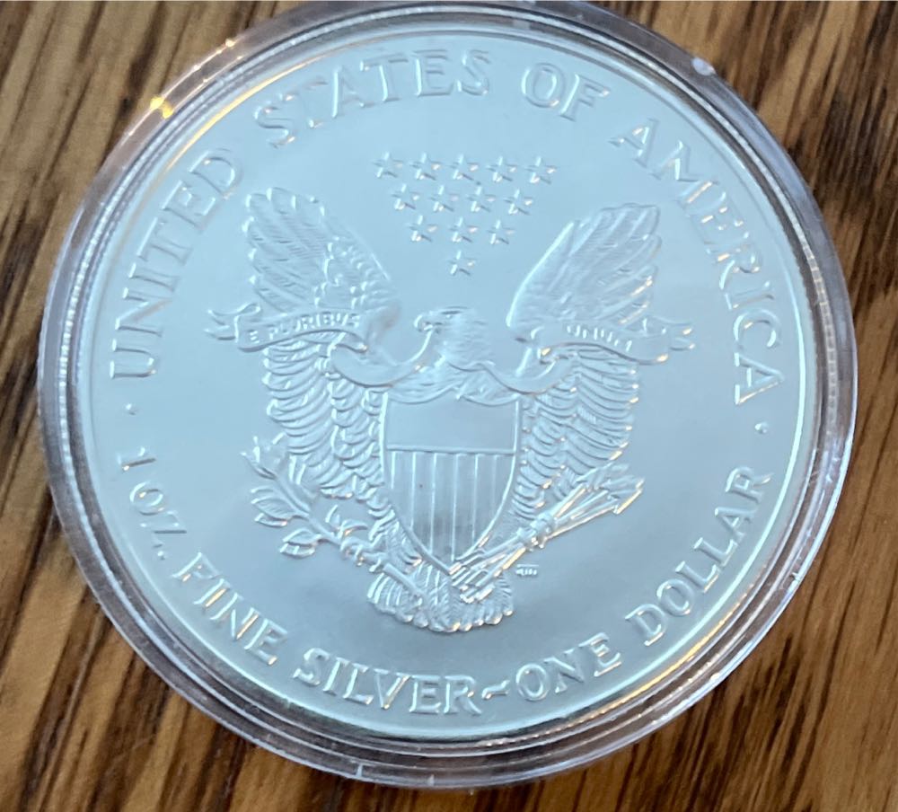 1997 US Mint American Eagle One Ounce Silver Uncirculated  coin collectible - Main Image 2