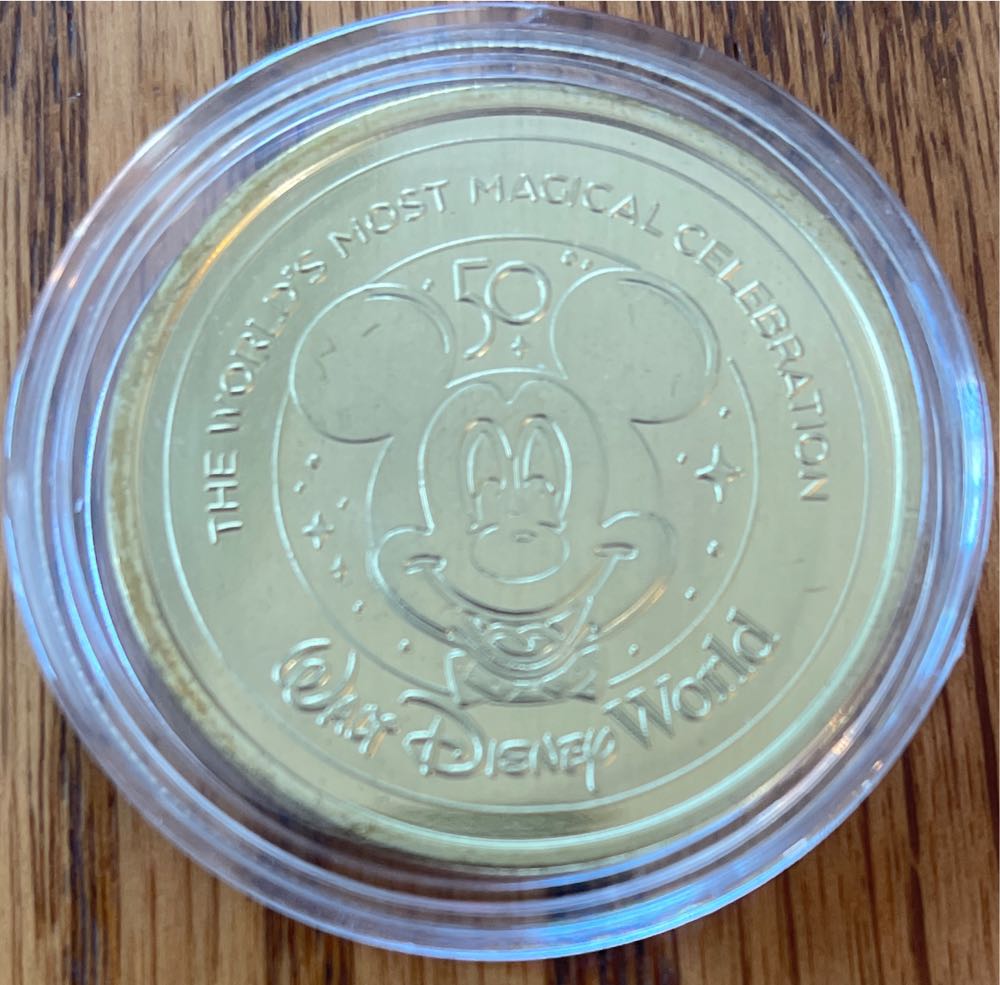 Disney 50th Anniversary Medallion - Goofy  coin collectible - Main Image 2