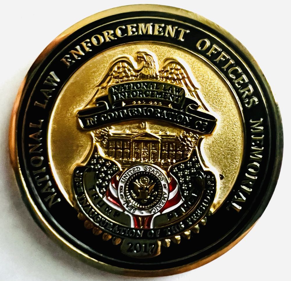 Ignaugural 2016  coin collectible - Main Image 2