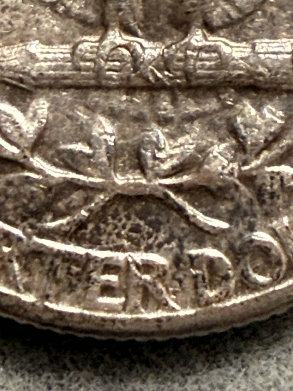 Washington Quarter 1962 P (No Mint Mark)  coin collectible - Main Image 3