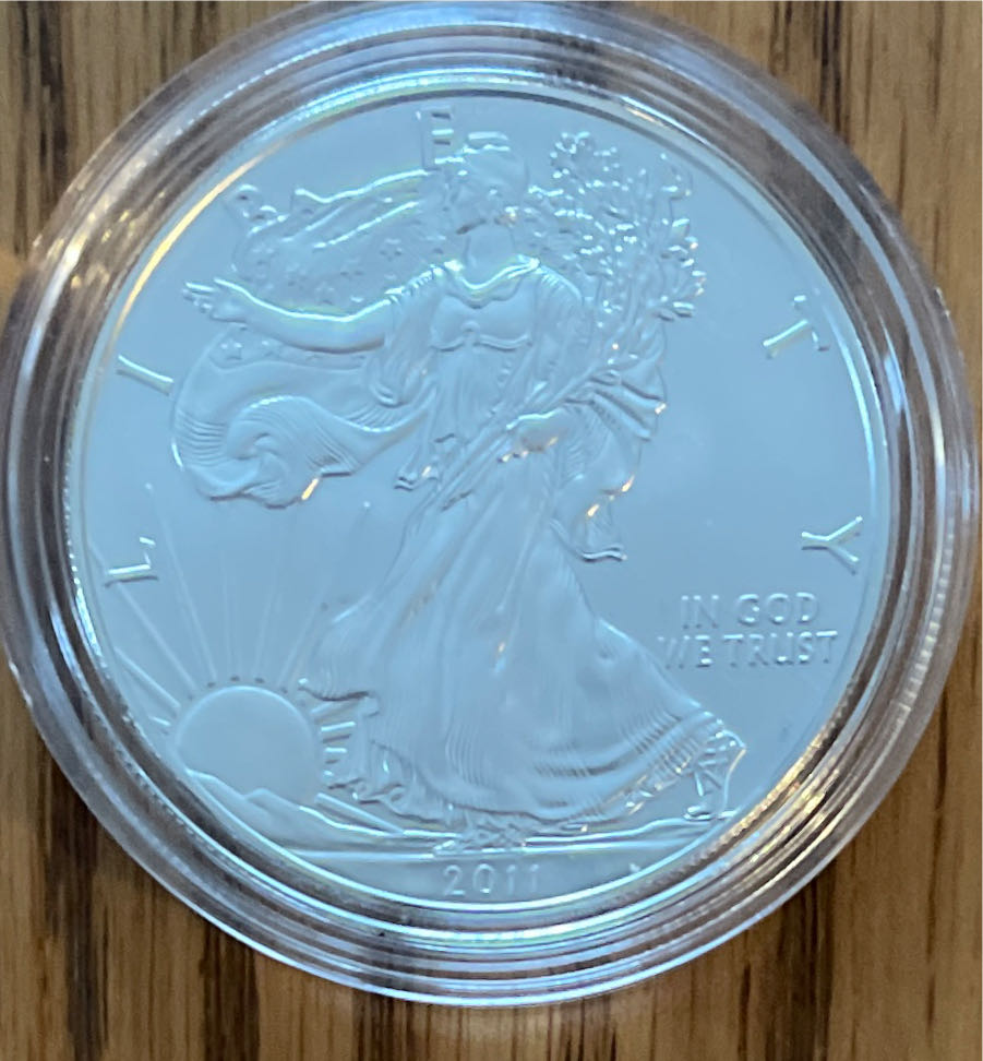 2011 W US Mint American Eagle One Ounce Silver Uncirculated  coin collectible - Main Image 2