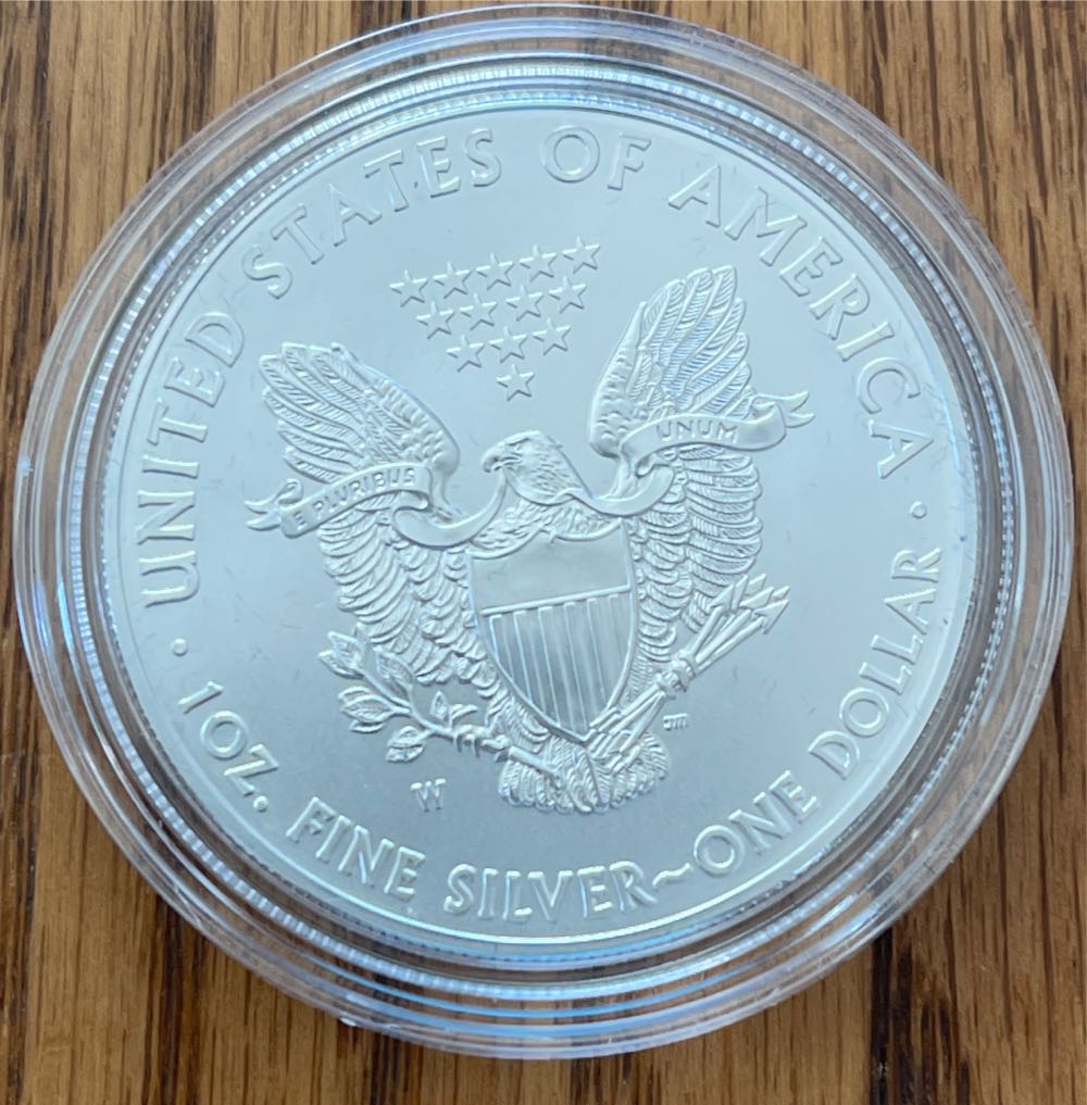 2013 W US Mint American Eagle One Ounce Silver Uncirculated  coin collectible - Main Image 3