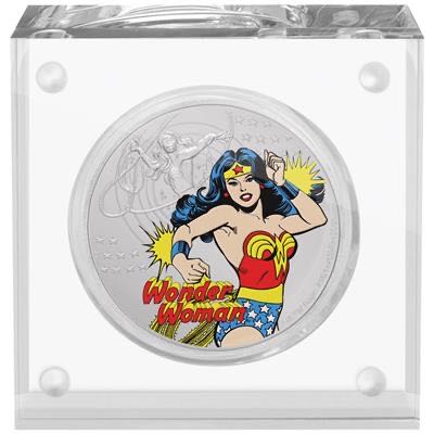 Niue 2020 WONDER WOMAN™ - 1 OZ  60TH ANNIV. JUSTICE LEAGUE™ (1.) 2 $ | 1 Oz Silver | Proof Mintage only 1,960 pieces  coin collectible - Main Image 3