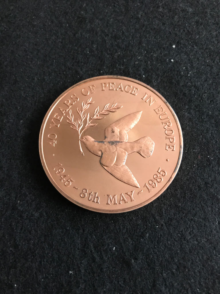 Britannia - 40th Anniversary Of The End Of World War II  coin collectible - Main Image 2