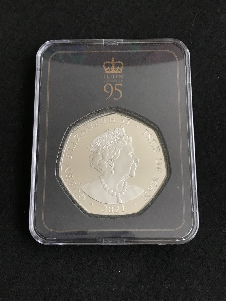 QEII 95th Birthday Double Diameter 1oz 50p  coin collectible - Main Image 2