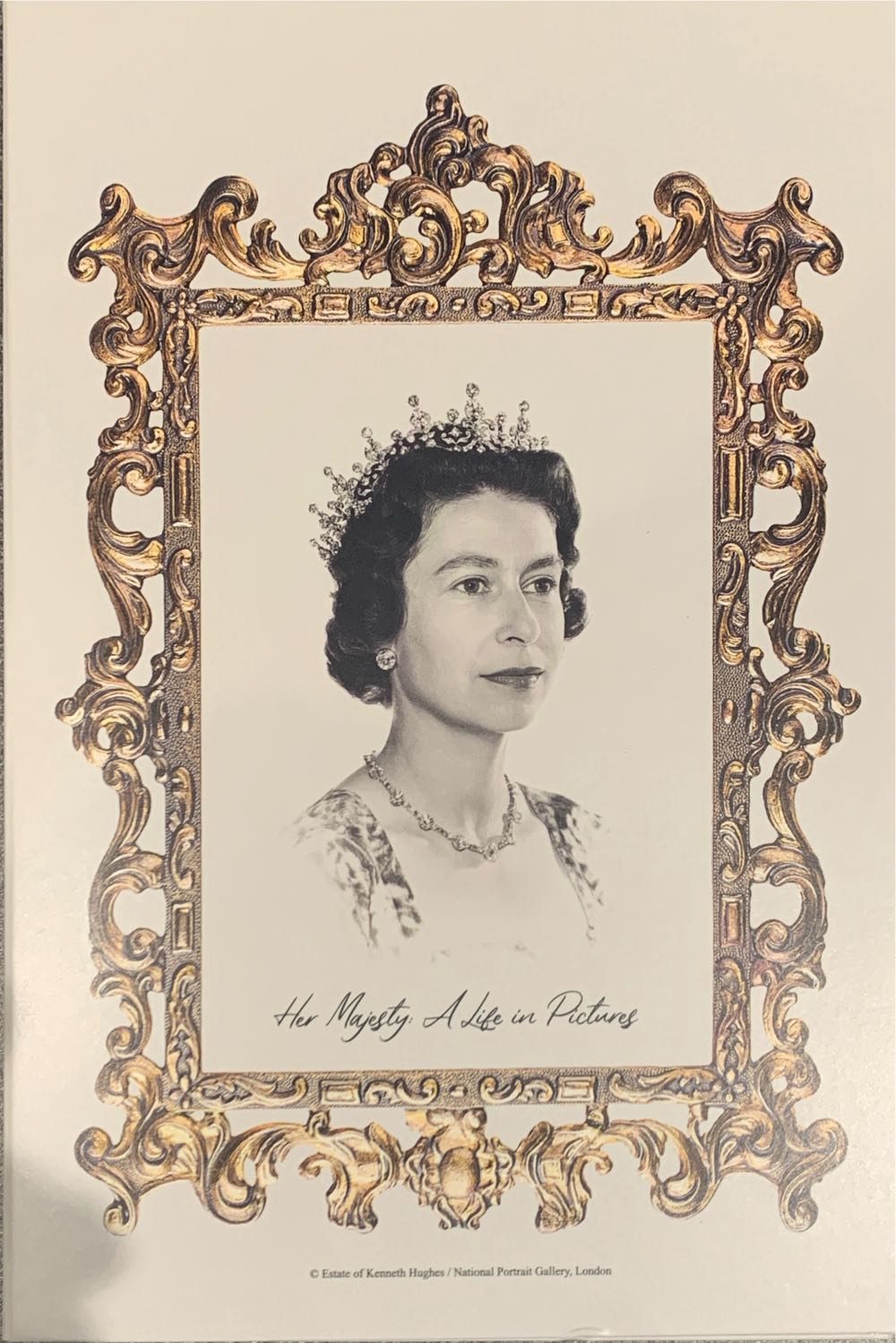 Her Majesty A life In Pictures - Her Oath  coin collectible - Main Image 3