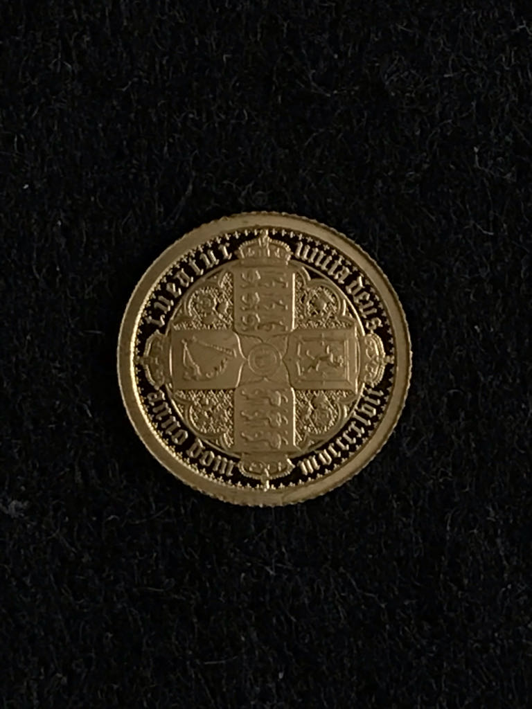 Gothic QEII Four Shields  coin collectible - Main Image 2