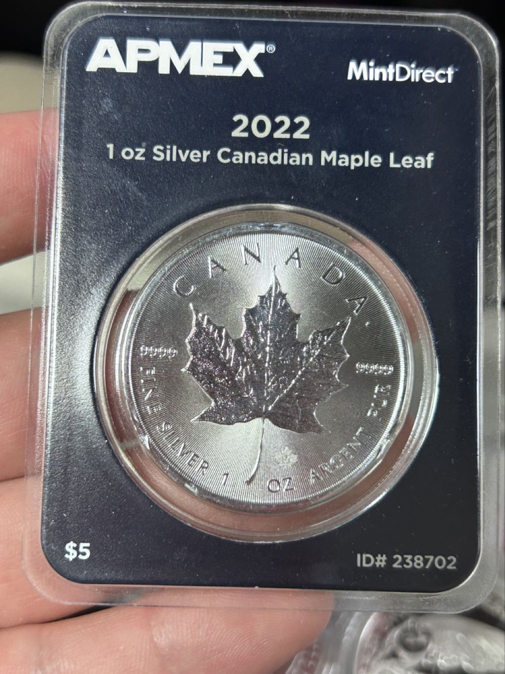 Canadian Maple Leaf  coin collectible - Main Image 3