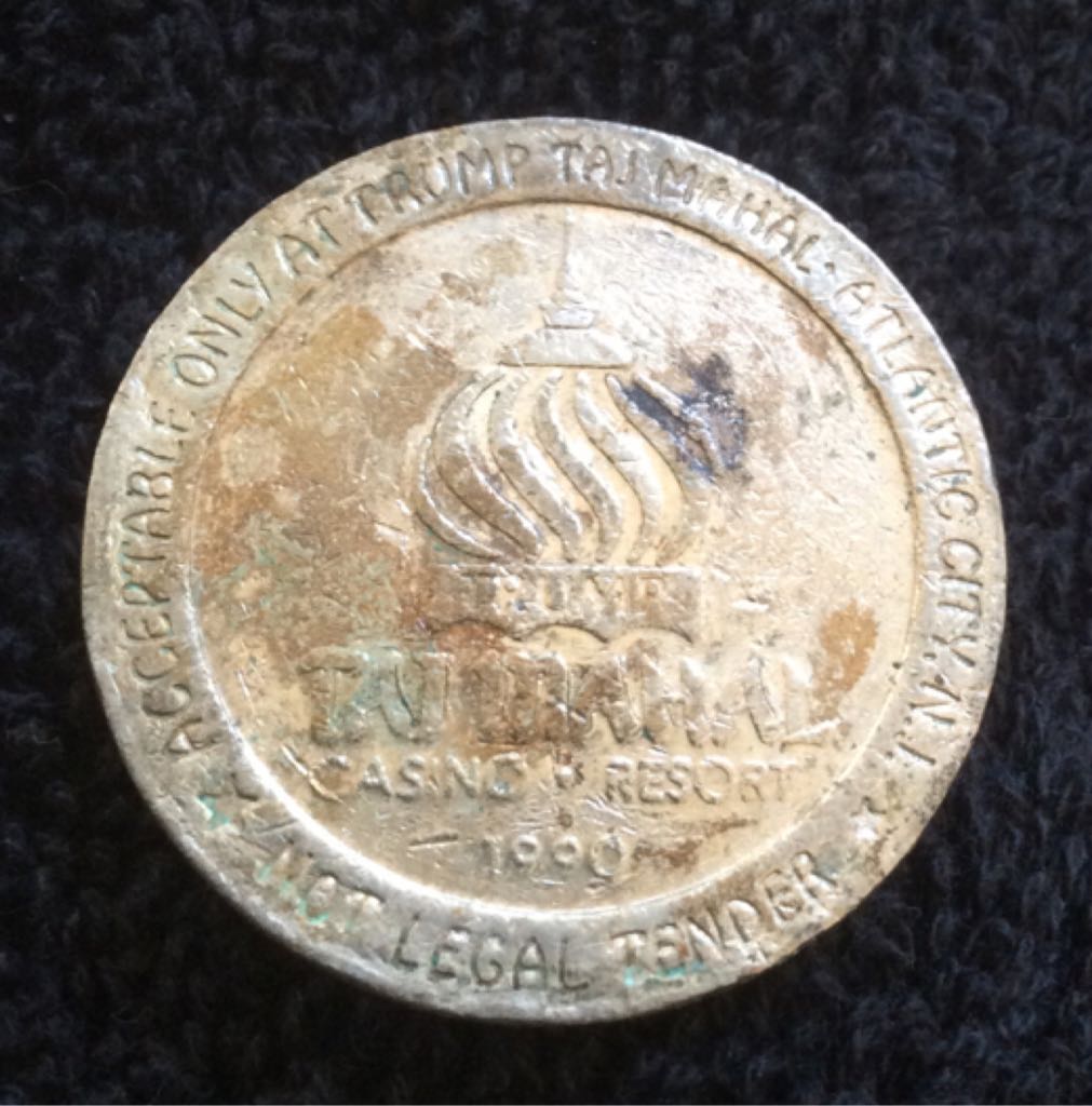 Trump Taj Mahal AC $1 Gaming Token  coin collectible - Main Image 1