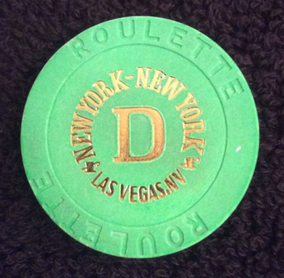 New York New York LV Roulette Chip D Green  coin collectible - Main Image 2