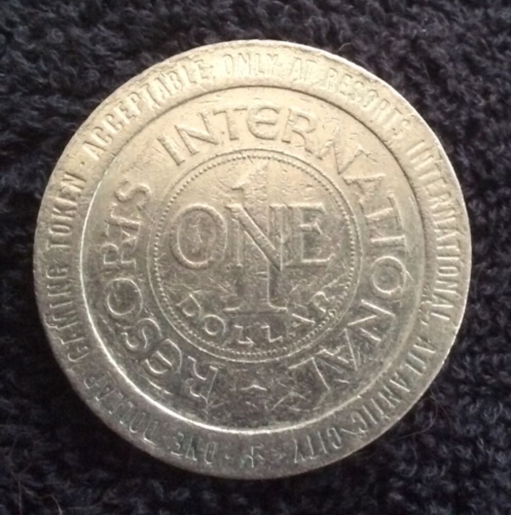 Resorts International Hotel AC 1981 $1 Gaming Token  coin collectible - Main Image 2