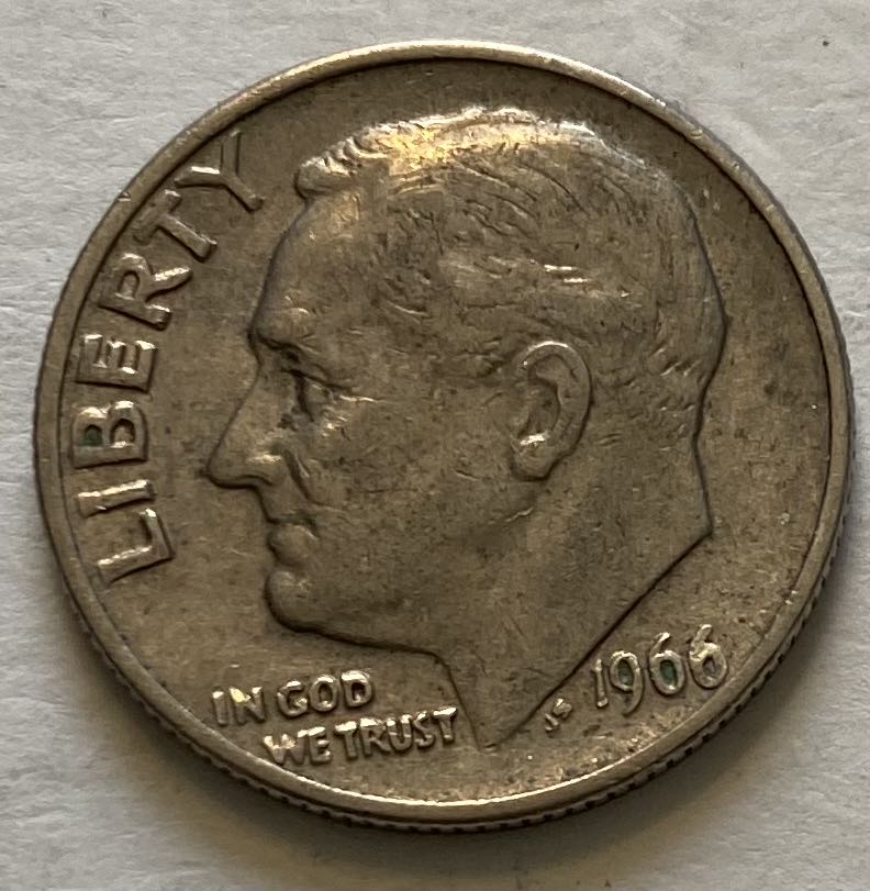 Platinum Jubilee QEII 2022 50p Silver Proof Two Coin Set