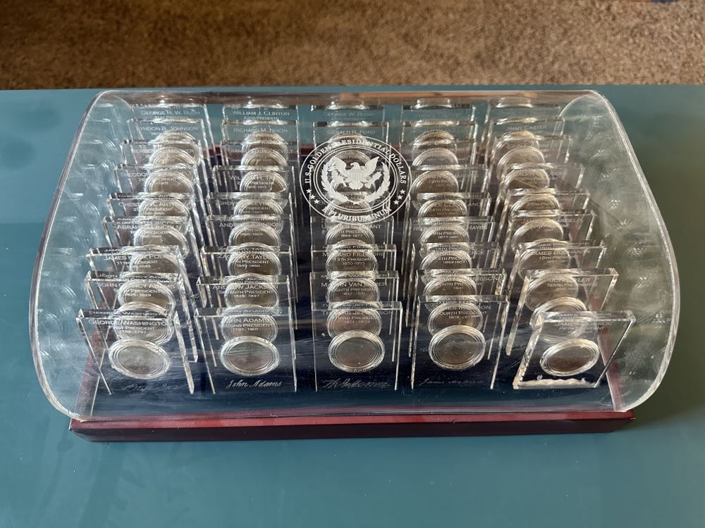 Dollar Presidential Golden 6th  coin collectible - Main Image 4