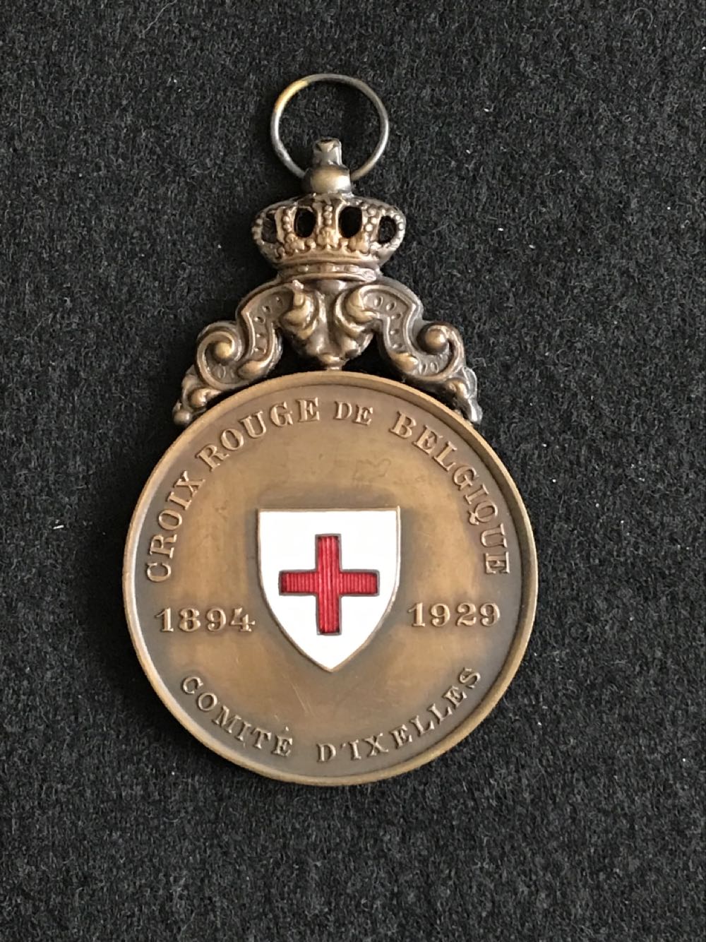 Belgium Red Cross Medal  coin collectible - Main Image 2