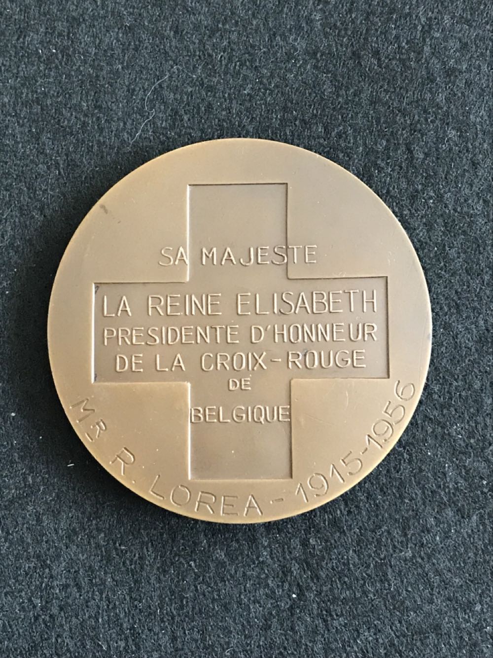 Belgium Red Cross Queen Elisabeth Medal  coin collectible - Main Image 2