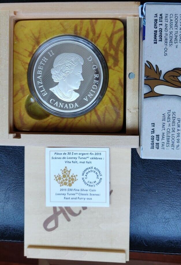 2015 $30 Canada LOONEY TUNES Classic Scenes “Fast and Furry-ous” (Wile E Coyote Vs Road Runner) - 2 Oz .9999 Silver Coin  coin collectible - Main Image 2