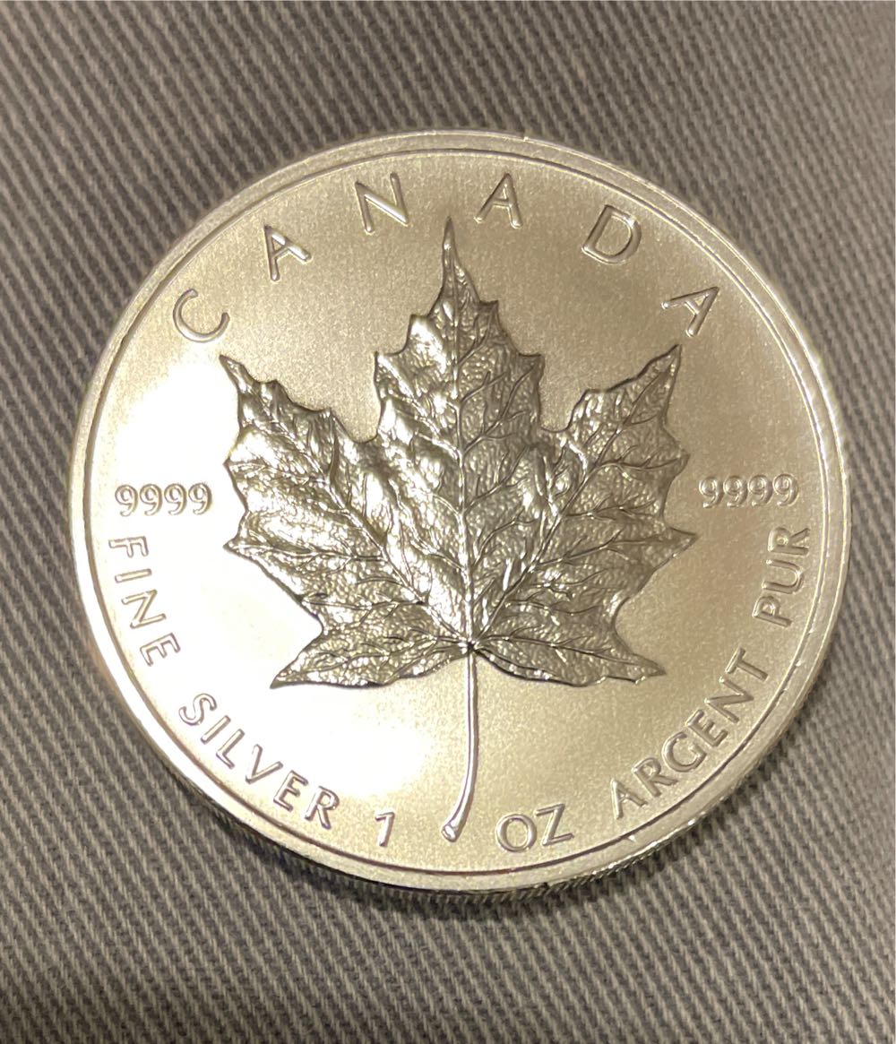 Canadian Maple Silver Bullion  coin collectible - Main Image 2