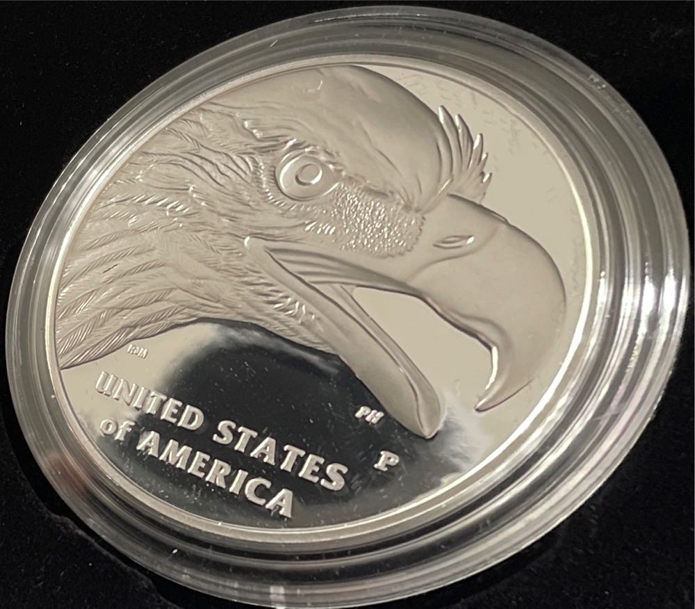 US Medal Liberty  coin collectible [Barcode 704786340670] - Main Image 2