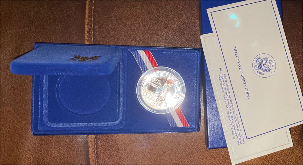 1986 US Liberty Coin Set  coin collectible - Main Image 2