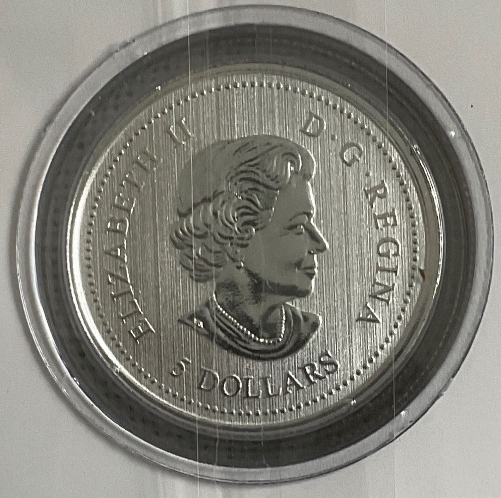 The Royal Fête Ses 100 Ans 2022  coin collectible [Barcode 623932110021] - Main Image 4