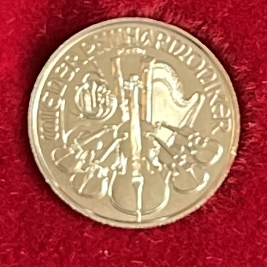Wiener Philharmoniker 1/25 Unze Platin im roten Etui verpackt  coin collectible [Barcode 9120042104083] - Main Image 2