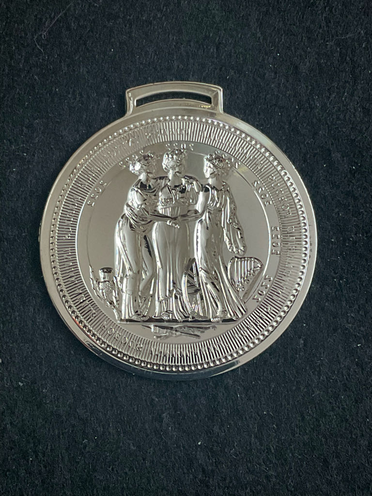 Three Graces 2022 Silver Tree Decoration  coin collectible - Main Image 2