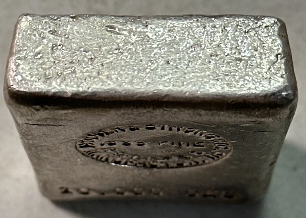 Hoover & Strong  coin collectible - Main Image 3