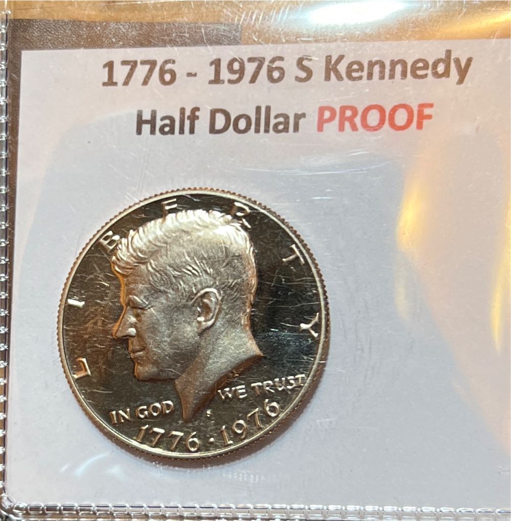 Kennedy Half Dollar - 1972 S  coin collectible - Main Image 3