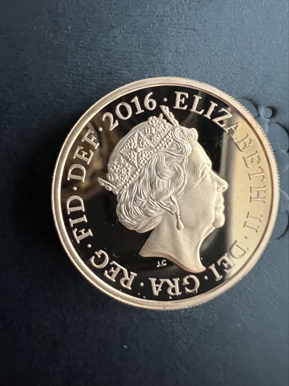 The Last Round Pound  coin collectible [Barcode 5026177354383] - Main Image 2