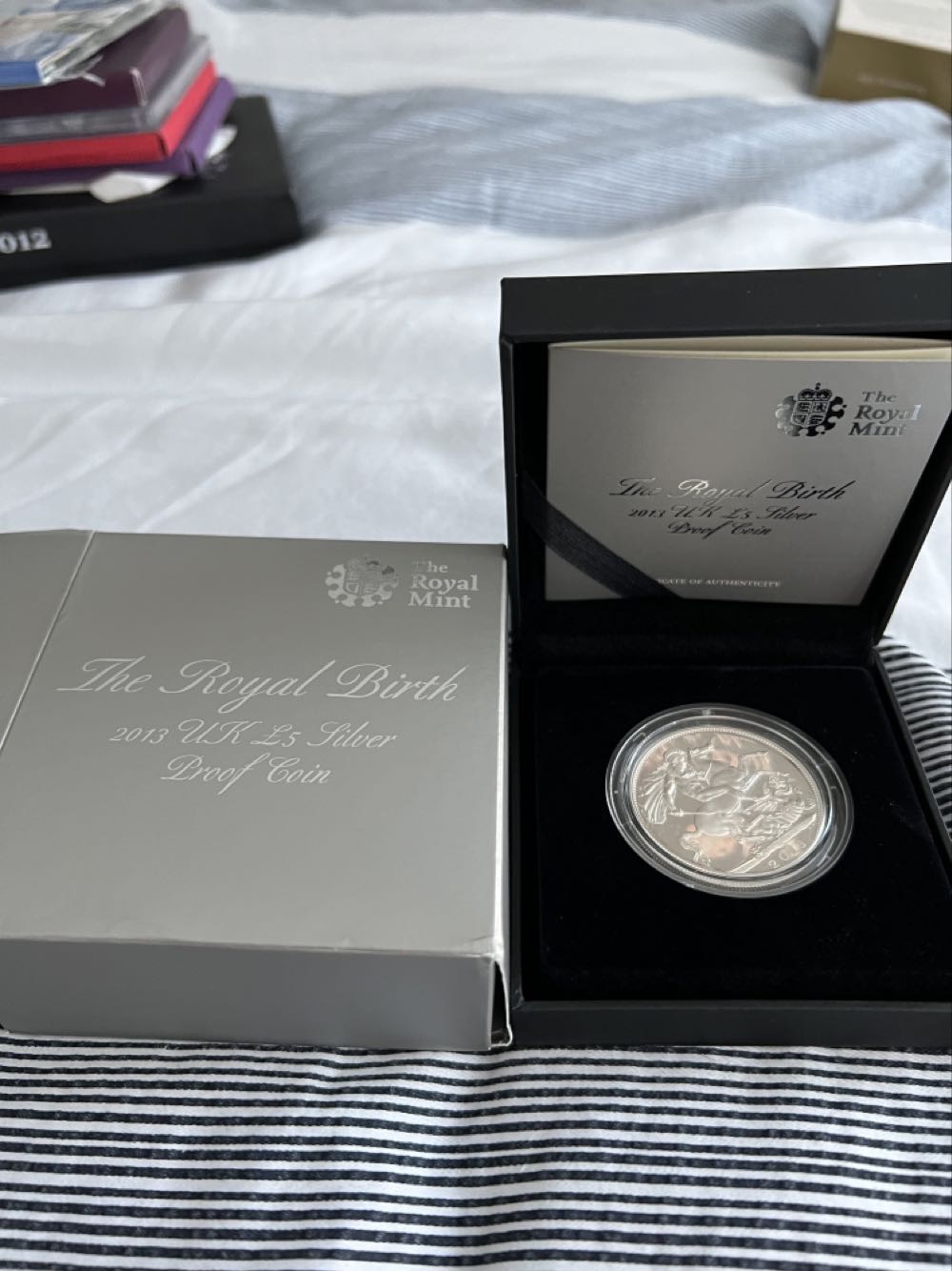 The Royal Birth  coin collectible [Barcode 5026177320364] - Main Image 3