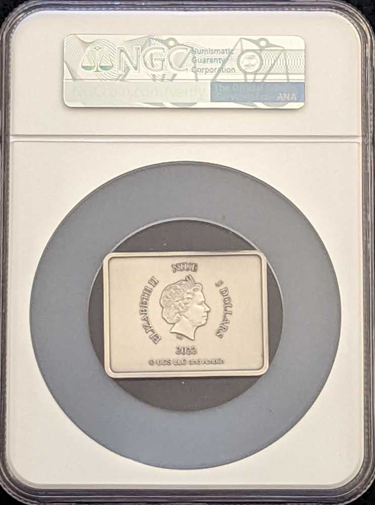 Jurassic World   coin collectible [Barcode 55393170006583207014] - Main Image 2