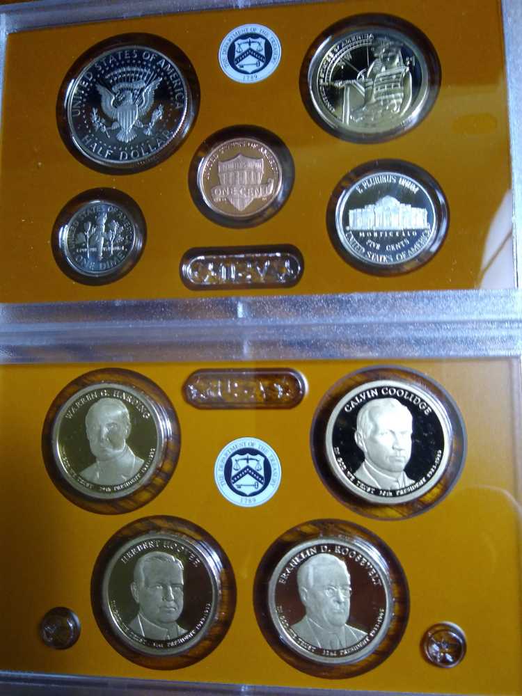Proof 2014 S with Quarter’s, & Dollar’s   coin collectible - Main Image 3