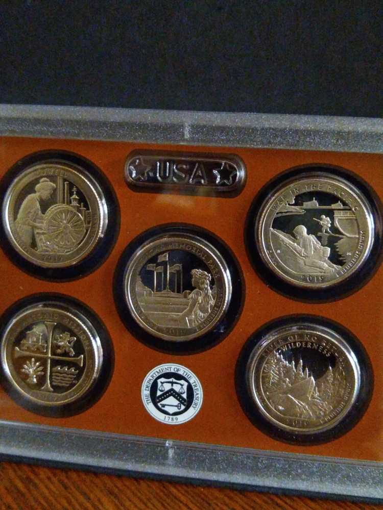 Proof 2019 S with Quarter’s, & Dollar’s   coin collectible - Main Image 2